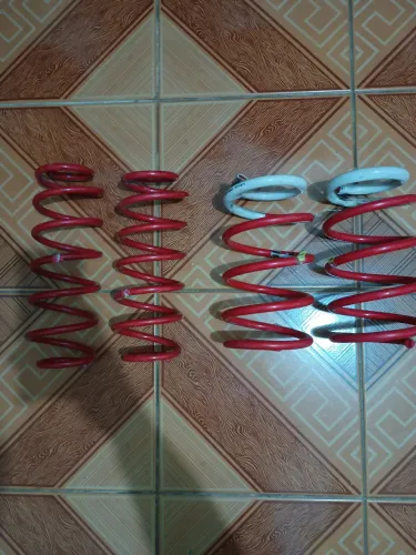 Molas esportivas novas linha Ford R$300 Reais
