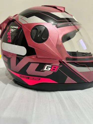 Capacete Protork Evo sem detalhes em estado de novo