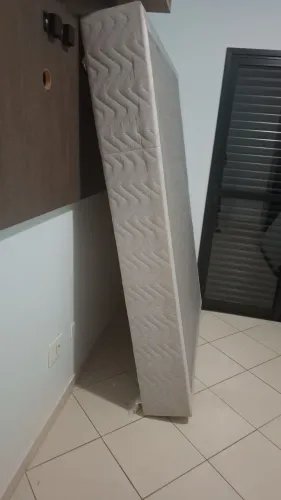 Vendo cama casal com colchão