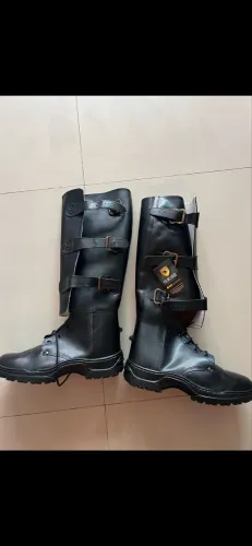 Bota militar hipismo TAM 41 100% couro NOVO