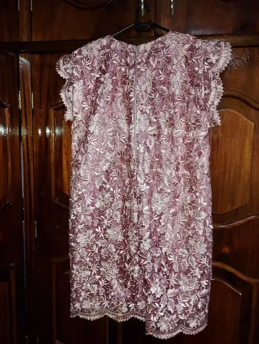 Vestido de festa de renda forrado rosa salmo GG veste 48