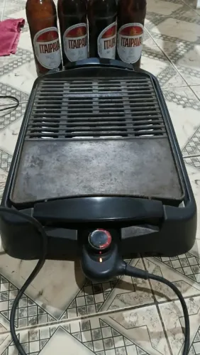 Kit churrasqueira elétrica+50 garrafas de Itaipava