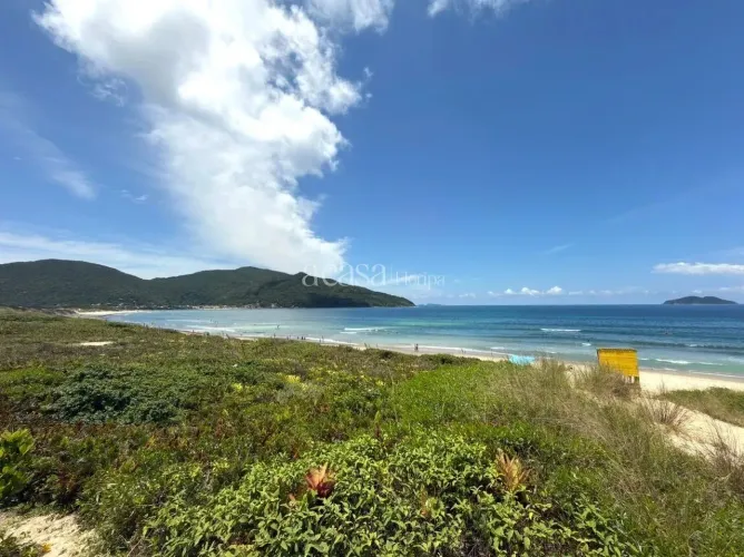 Terreno a apenas 30 metros da praia dos Açores