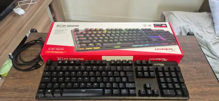 Teclado HyperX Alloy Origins Full Switch Red
