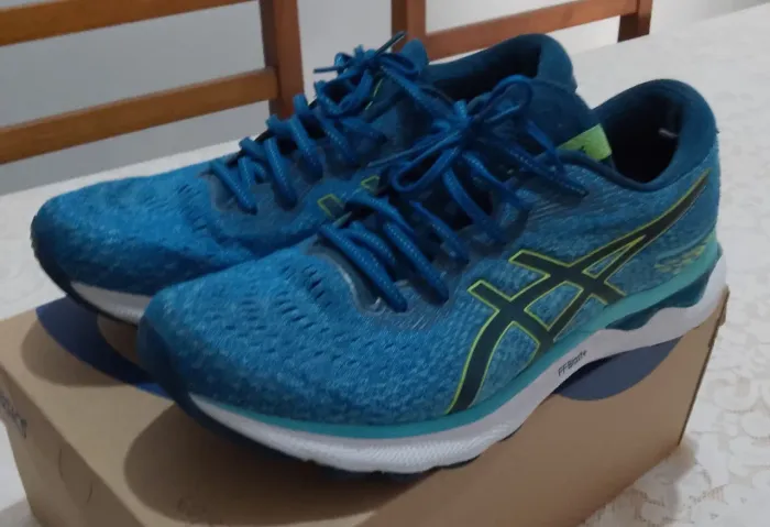 Tênis Asics masculino Usado Gel Nimbus 24