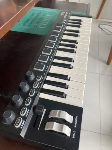 Controlador Midi AMW mini32p