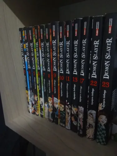 Mangás de Demon Slayer - Usado