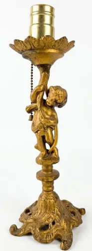 Antiga Luminária Mesa forma de Anjo Querubim com escultura bronze com arabescos vazados