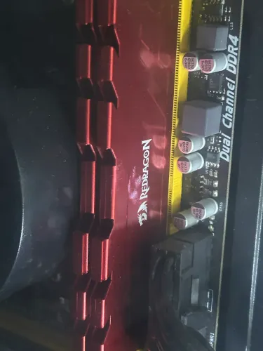 Memória RAM Redragon 16GB DDR4 - Pente Único