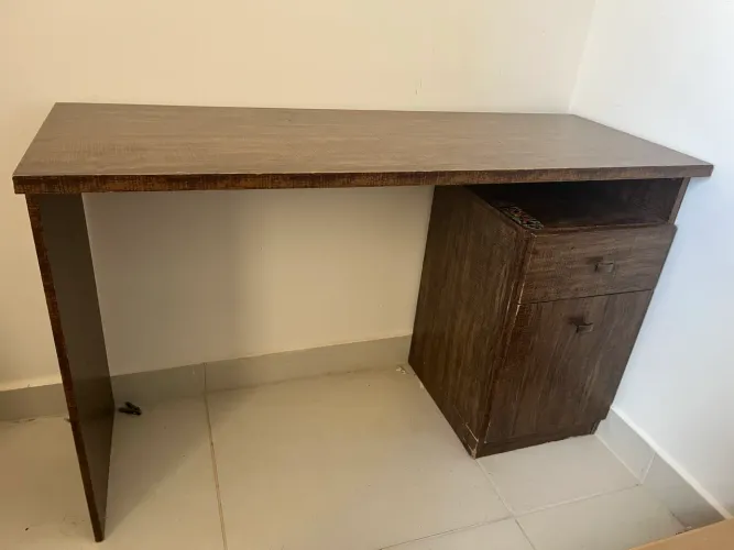 Escrivaninha para quarto