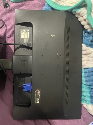 VENDE- SE MONITOR LG