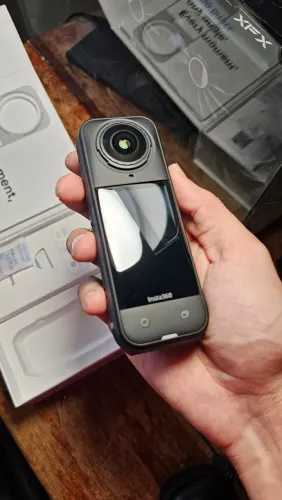 Insta360 X5 + bastão 3 metros