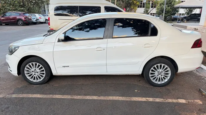 Volkswagen Voyage 1.6 MSI Flex 16V 4P AUT 2020