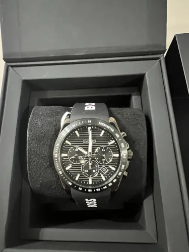 Relógio Hugo Boss Strike Chrono Masculino em Borracha Preto