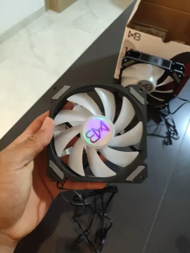 Kit 2 fans wovibo ARGB + controladora, nuca foi usado