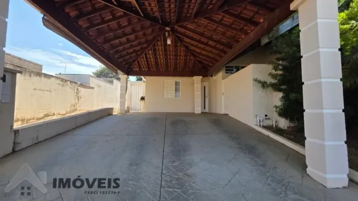 Linda casa á venda no Condomínio Barcelona em Rio Preto - Completa!