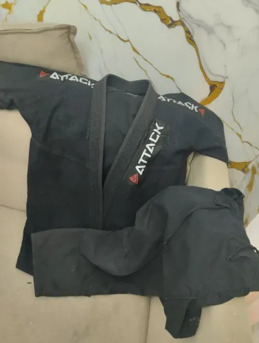 Kimono preto jiu jitsu