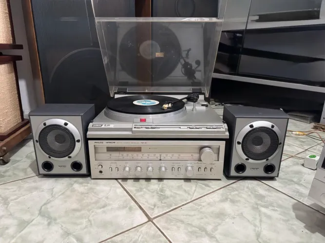 Conjunto de som vintage, Receiver Philco , toca disco gradiente