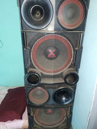 Vendo essas caixas do LG XBOOM CM 9730