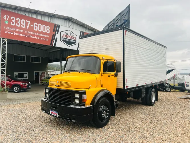 MB 1113 1977