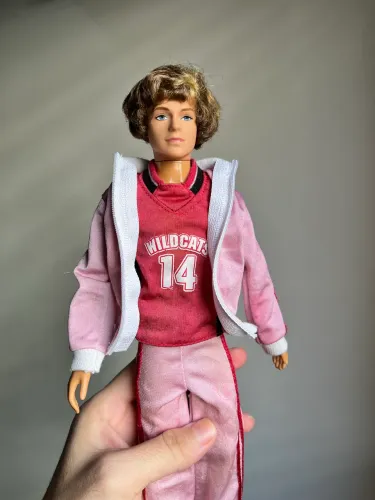 Boneco Troy Bolton High School Musical - Disney