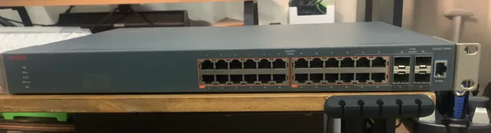 Switch Gerenciável Avaya 3524GT-PWR+ 24 Portas - Usado