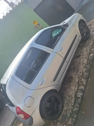 Renault Clio Privilège Hi-flex 1.6 16V 5P 2005