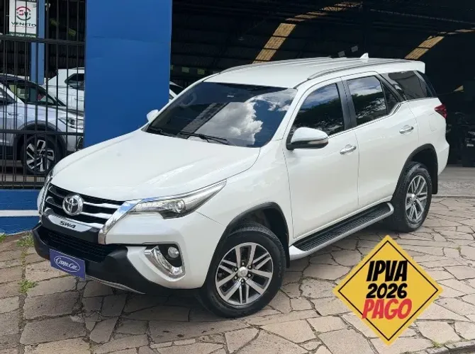 Toyota Hilux SW4 SRX 4X4 2.8 TDI 16V Dies. Aut. 2017
