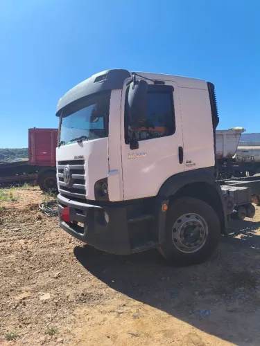 VW 24-280 prime completo ano 2020 com motor novo.