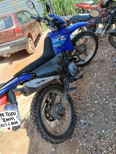Moto xzt125 E