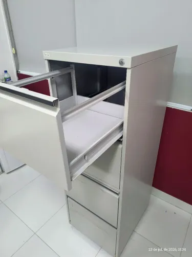 Arquivo de aço 4 gavetas