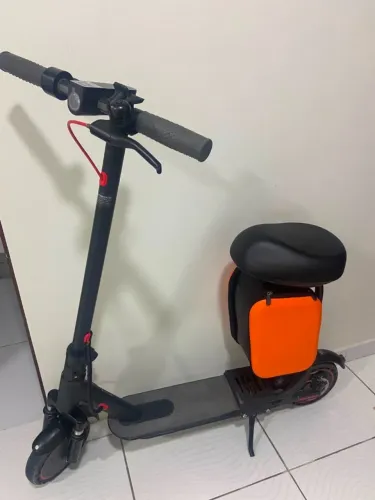 Patinete Elétrico Dobrável com banco confortável + porta objetos | Excelente estado