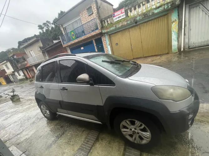 Fiat Idea Adv./ Adv.lock.dualogic 1.8 Flex 5P 2012