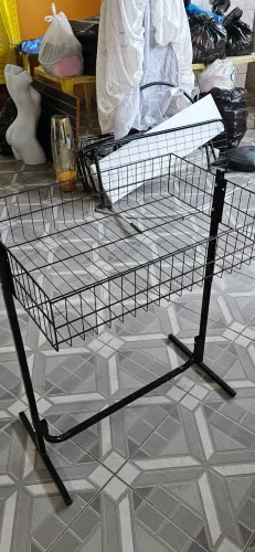Cesto para Loja de Roupas