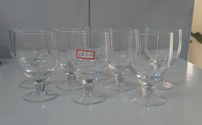 Taças pequenas para vinho