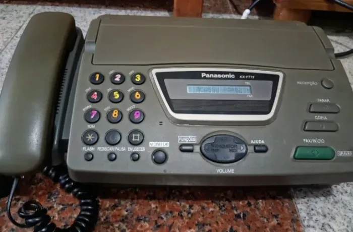 Aparelho retrô de Fax Panasonic KX-FT72 com manual