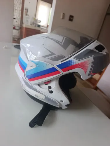 Capacete Pro Tork Attack - Para consertar o fecho / Retirada de peças