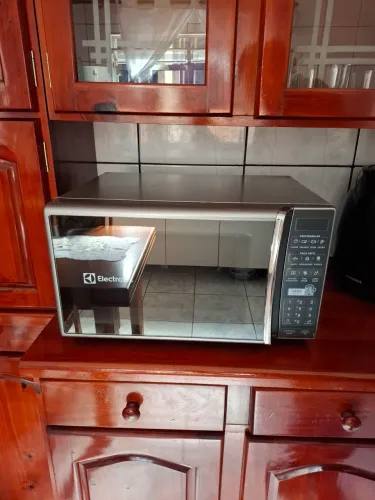 Micro-ondas Electrolux (com defeito)