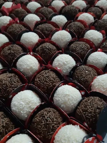 Cento de brigadeiro tradicional 