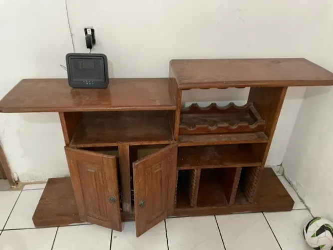 Rack de madeira maciça