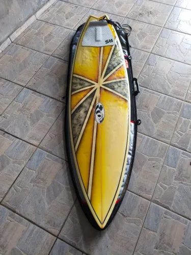 Vendo Prancha de Surfe assinada