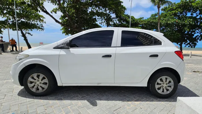 Chevrolet Onix Hatch LS 1.0 8V Flex Power Mec. 4P 2016