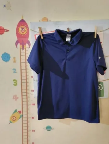 Camisa azul infantil decathlon tam 14