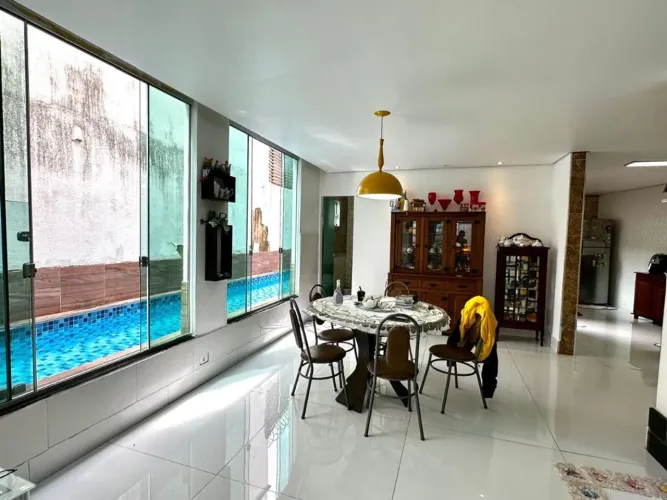 Sobrado à venda, 200 m² por R$ 790.000,00 - Vila Colemar Natal e Silva - Goiânia/GO
