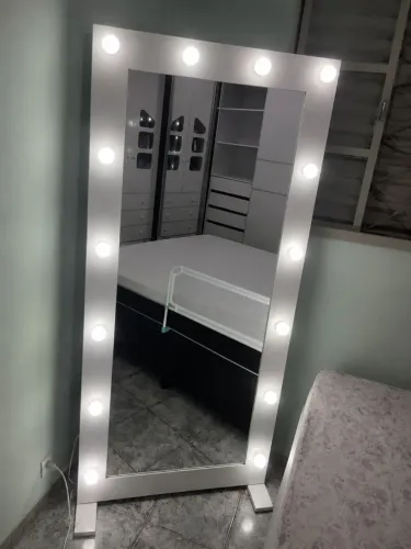 Espelho Camarim Com Led e Rodinhas