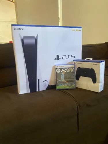 Ps5 Semi novo com 2 controles, 7 jogos e carregador de controle