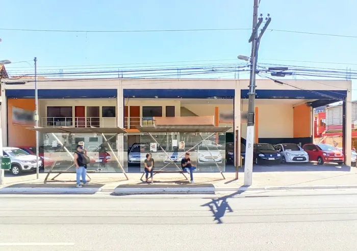Loja para Concessionária com mais de 20 vagas em ponto consolidado na Zona Norte!