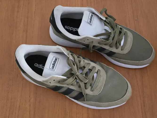 TÊNISS ADIDAS VERDE