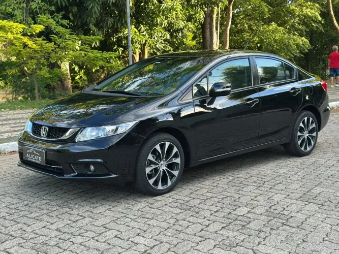 Honda Civic Sedan LXR 2.0 Flexone 16V Aut. 4P 2016