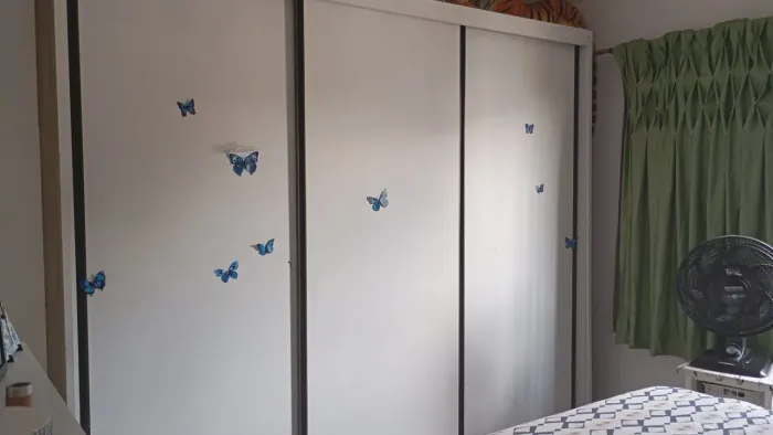 Guarda roupa casal super espaçoso